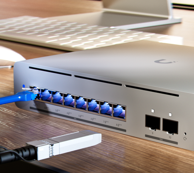 Коммутатор Ubiquiti UniFi Switch Pro XG 8 PoE 8&times;10GbE PoE++, 2&times;10G SFP+ L3 (USW-PRO-XG-8-POE-EU)