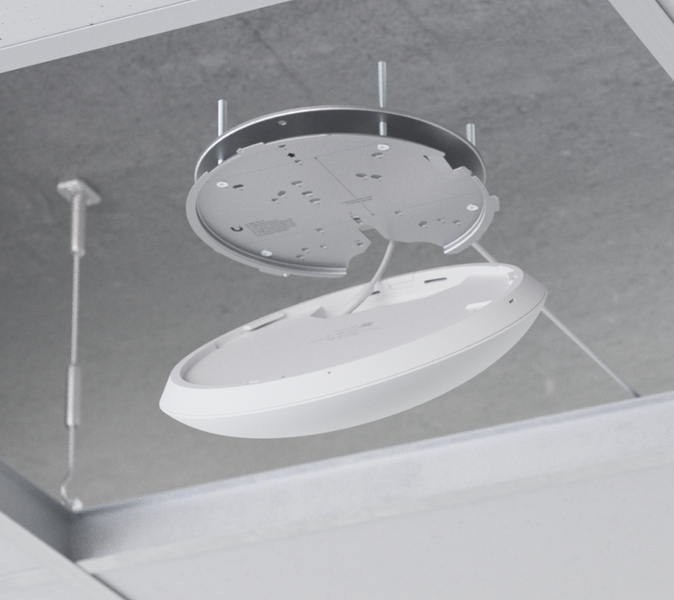 Точка доступу Ubiquiti UniFi U7 Pro Max Wi-Fi 7 8 потоків, 2,5 GbE, PoE+ (U7-PRO-MAX)