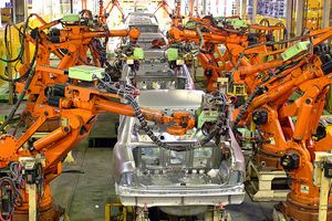 Роботи в автомобільній промисловості: автономні машини та інновації у виробництві фото